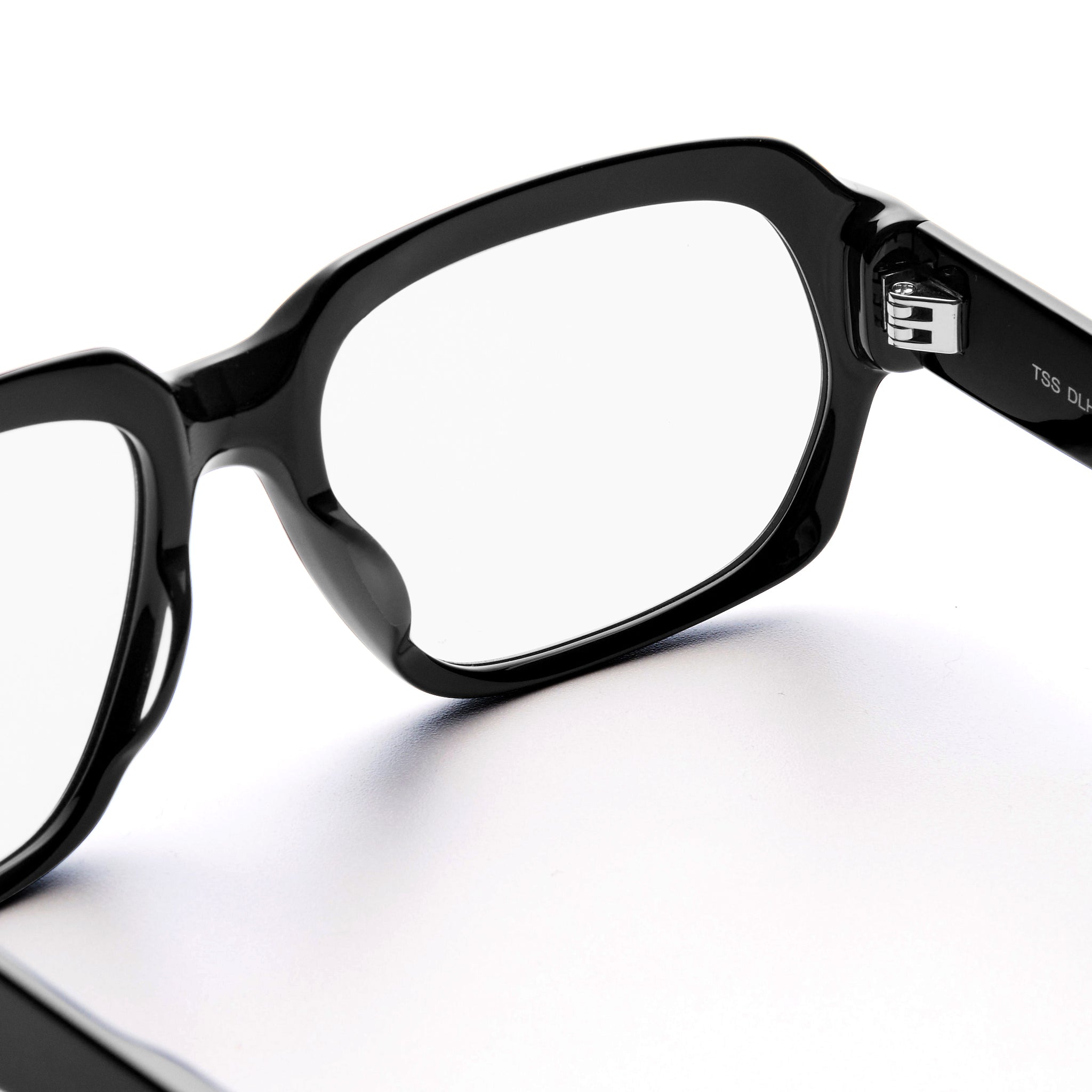 TSS DLH BLACK FRAME TRANSITION SMOKE LENS – The Silent Soul